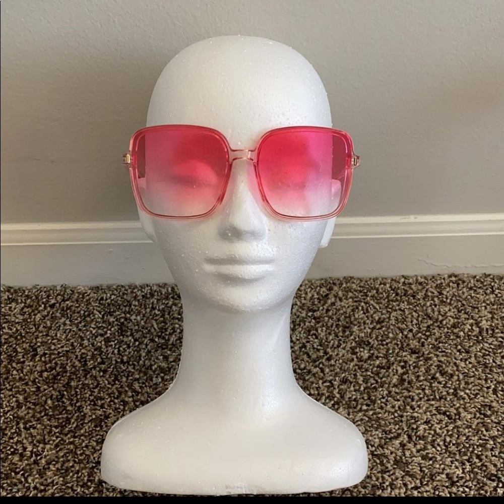 Pink Sunglasses ‼️